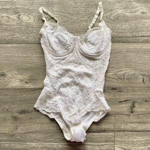 Vintage Vanity Fair | Lace Lingerie